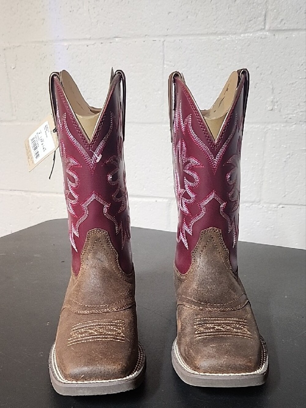 Ariat Women's Delilah Burgundy and Brown Western Boots - Picture 3 of 7